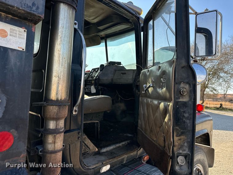 image for item DS3277 1979 Mack dump truck