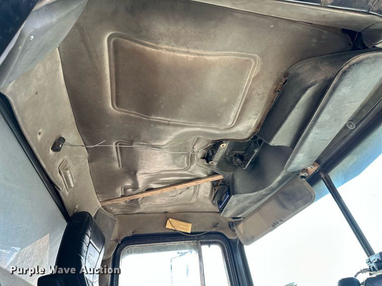 image for item DS3277 1979 Mack dump truck