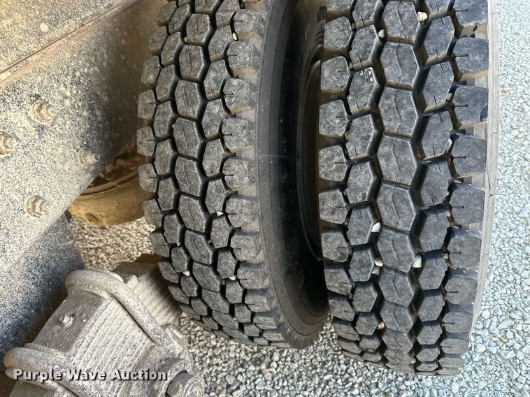 image for item DS3277 1979 Mack dump truck