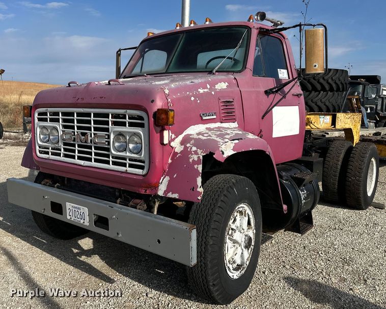 image for item DS3278 1972 GMC semi truck