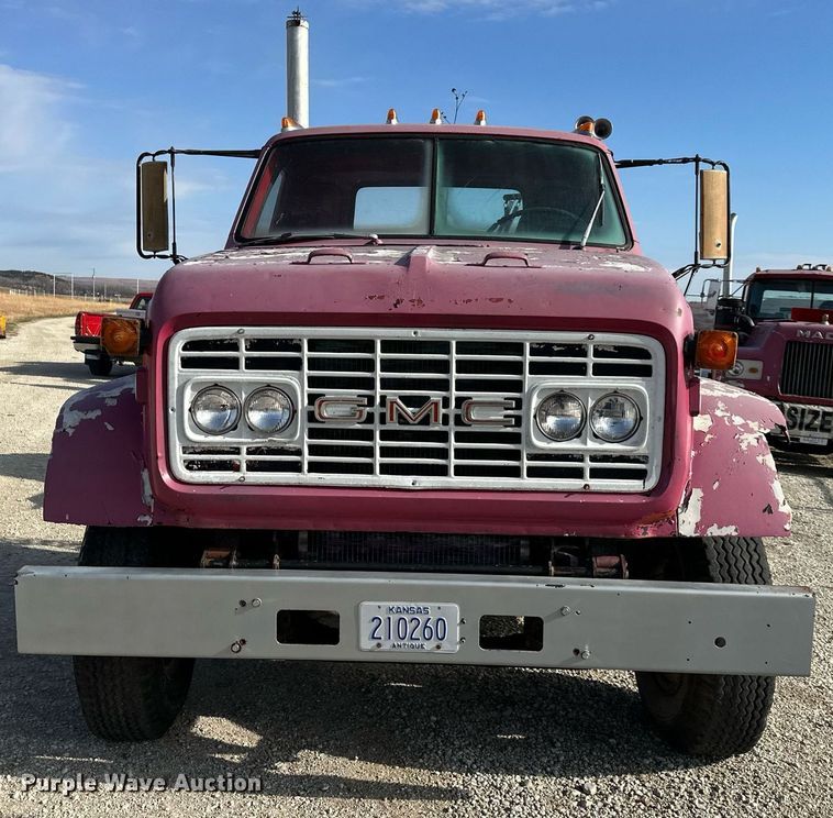 image for item DS3278 1972 GMC semi truck
