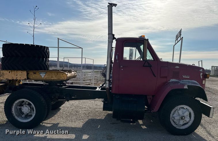 image for item DS3278 1972 GMC semi truck