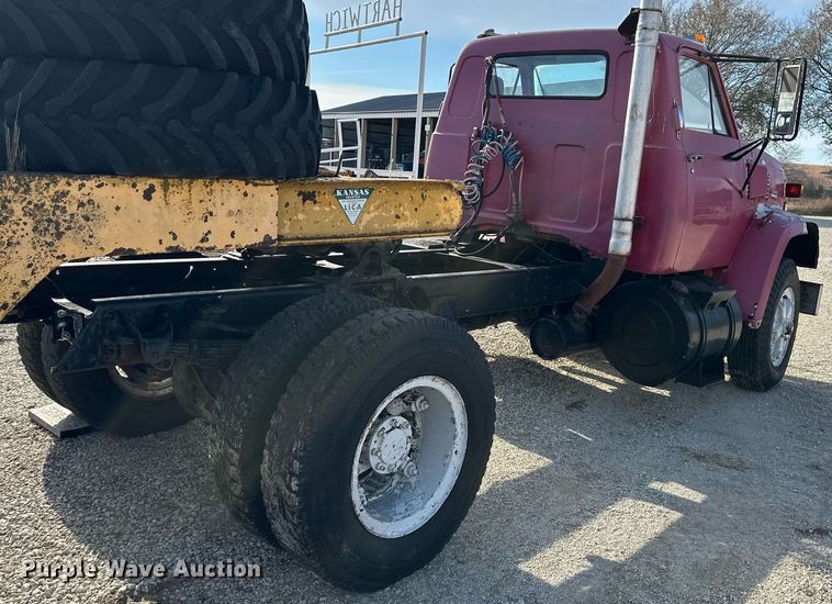 image for item DS3278 1972 GMC semi truck