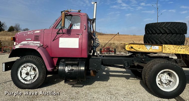 image for item DS3278 1972 GMC semi truck