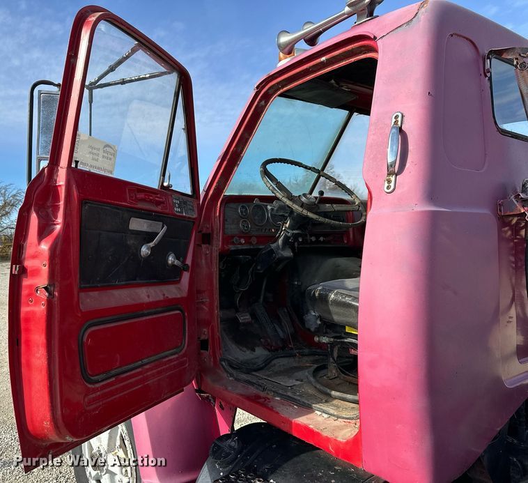 image for item DS3278 1972 GMC semi truck