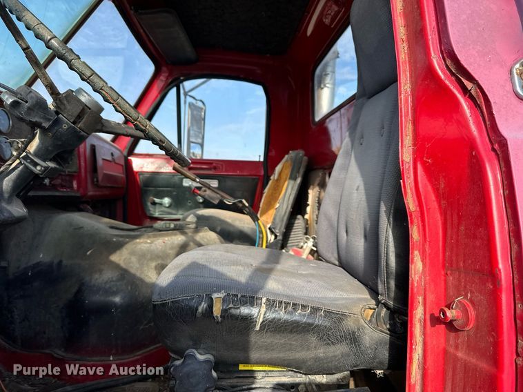 image for item DS3278 1972 GMC semi truck