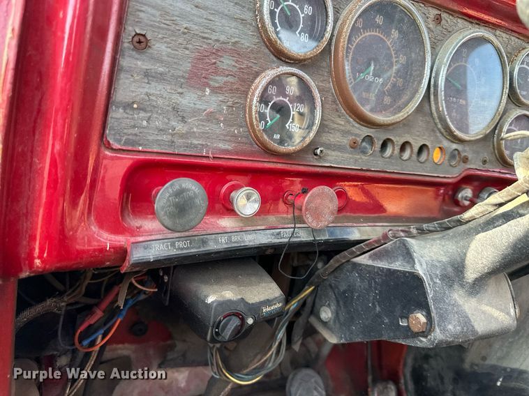 image for item DS3278 1972 GMC semi truck