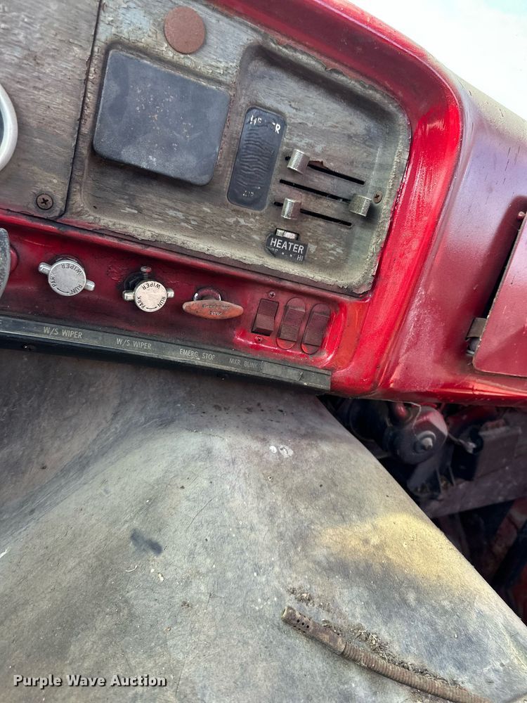 image for item DS3278 1972 GMC semi truck