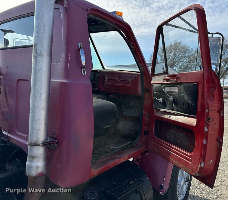 image for item DS3278 1972 GMC semi truck