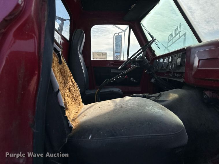 image for item DS3278 1972 GMC semi truck