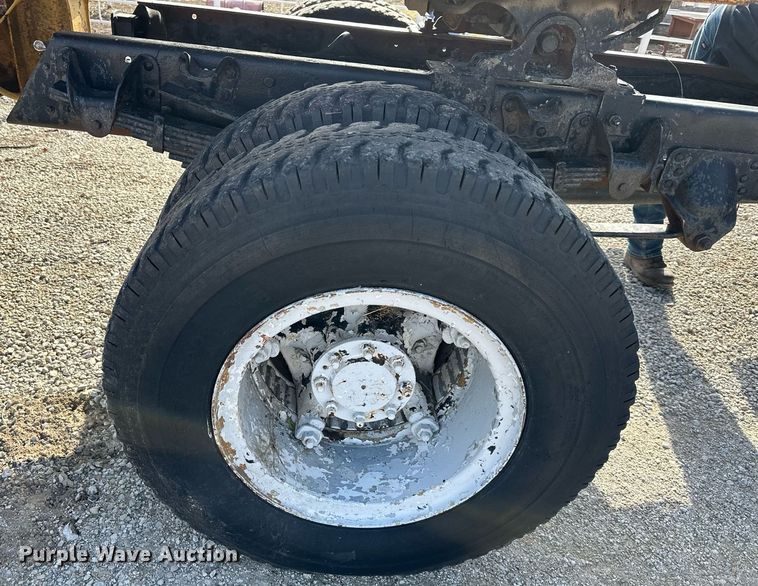 image for item DS3278 1972 GMC semi truck