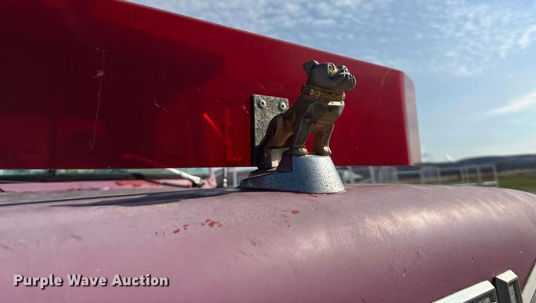 image for item DS3280 1978 Mack R686 semi truck