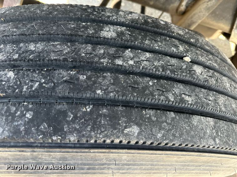 image for item DS3280 1978 Mack R686 semi truck