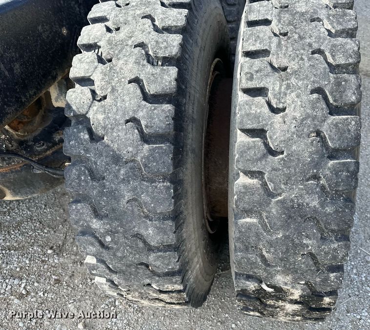 image for item DS3280 1978 Mack R686 semi truck