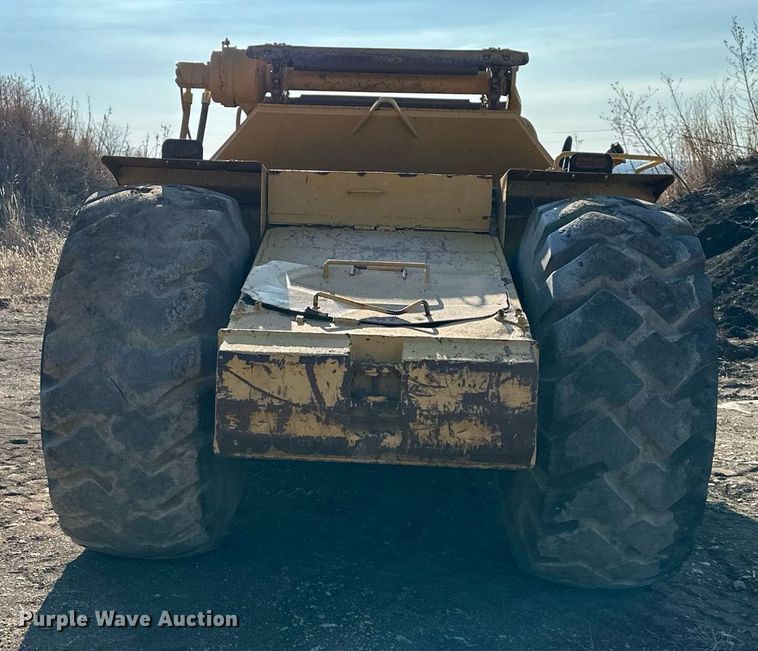 image for item DS3284 1984 Caterpillar 615 elevating scraper