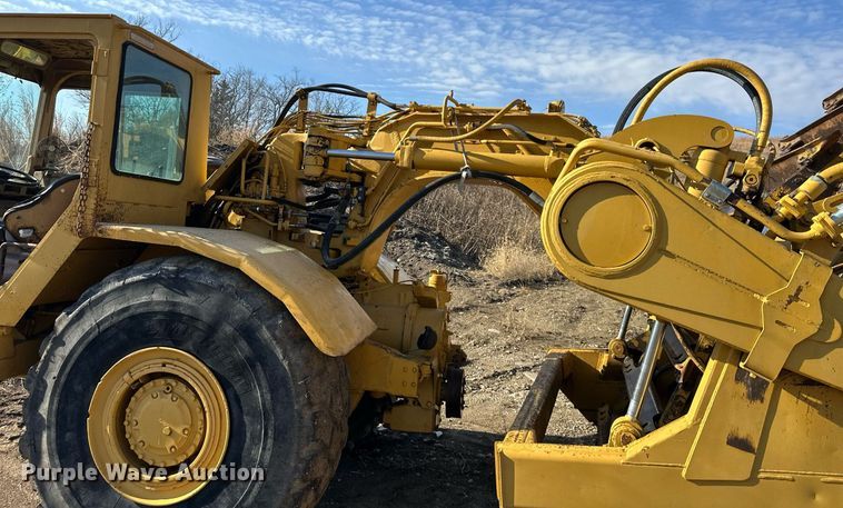 image for item DS3284 1984 Caterpillar 615 elevating scraper