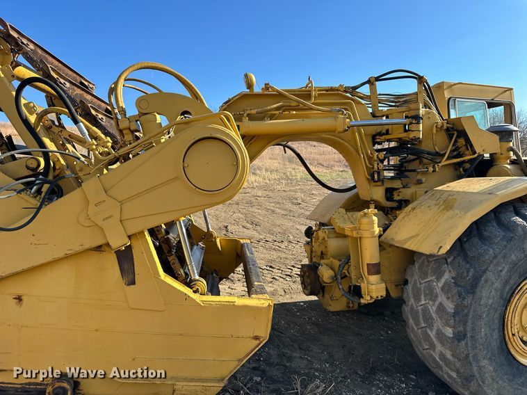 image for item DS3284 1984 Caterpillar 615 elevating scraper