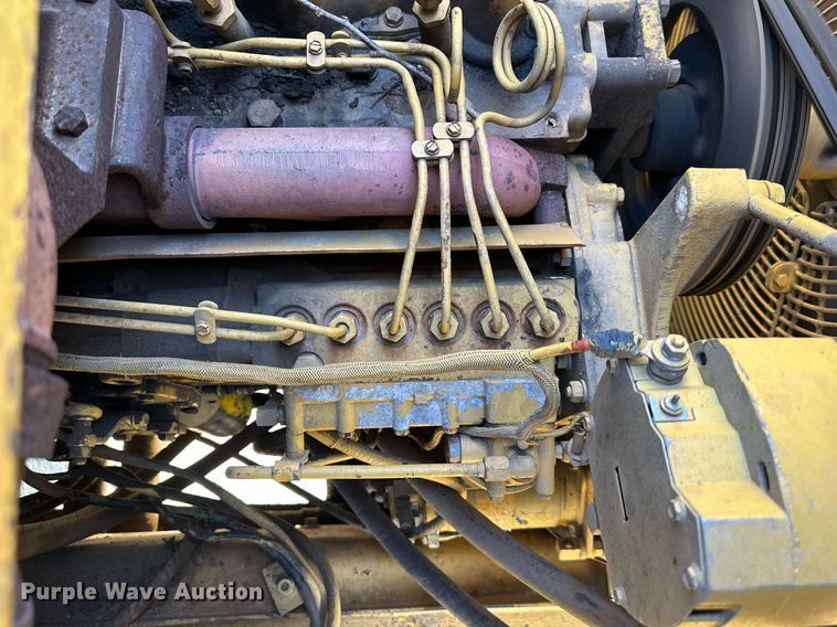 image for item DS3284 1984 Caterpillar 615 elevating scraper