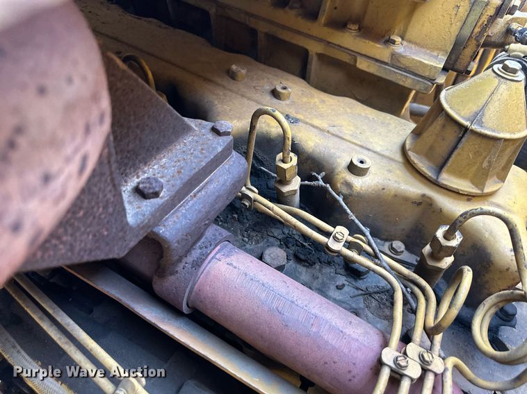 image for item DS3284 1984 Caterpillar 615 elevating scraper