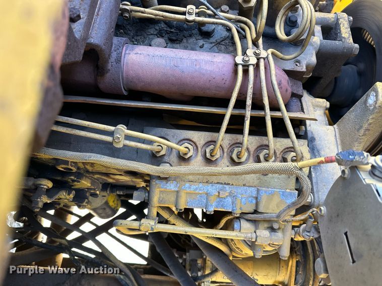 image for item DS3284 1984 Caterpillar 615 elevating scraper