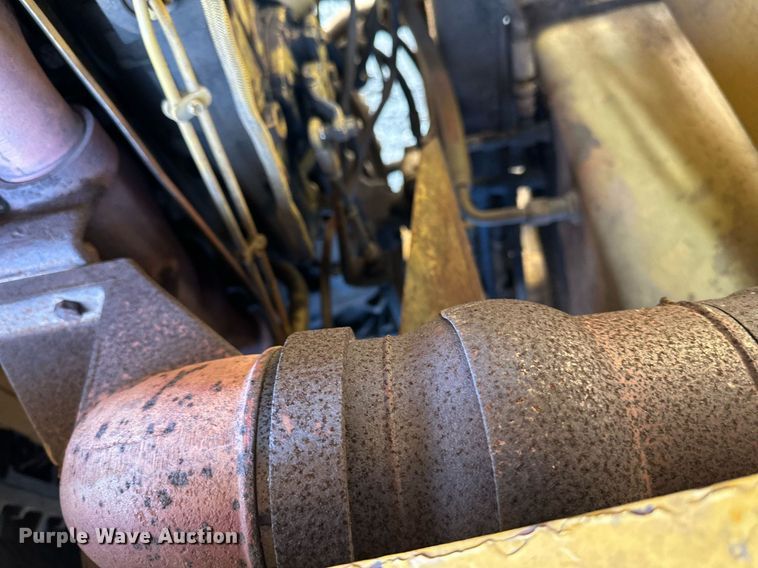 image for item DS3284 1984 Caterpillar 615 elevating scraper