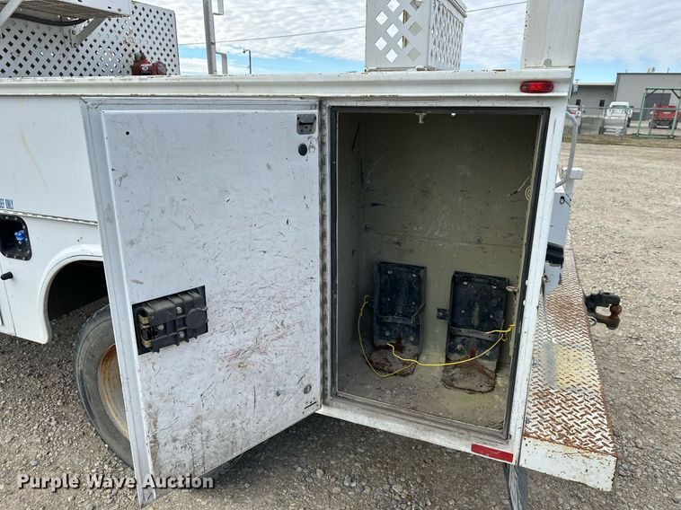 image for item DS3294 2012 Ford F450 Super Duty utility / service truck