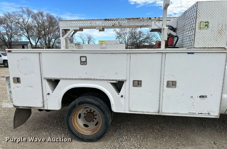 image for item DS3294 2012 Ford F450 Super Duty utility / service truck