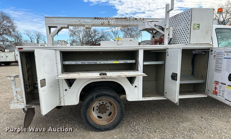 image for item DS3294 2012 Ford F450 Super Duty utility / service truck