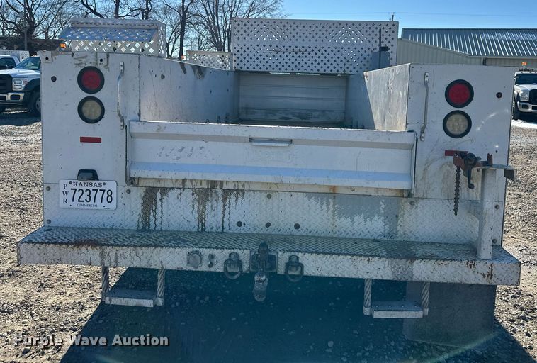 image for item DS3296 2011 Ford F450 Super Duty XL utility / service truck