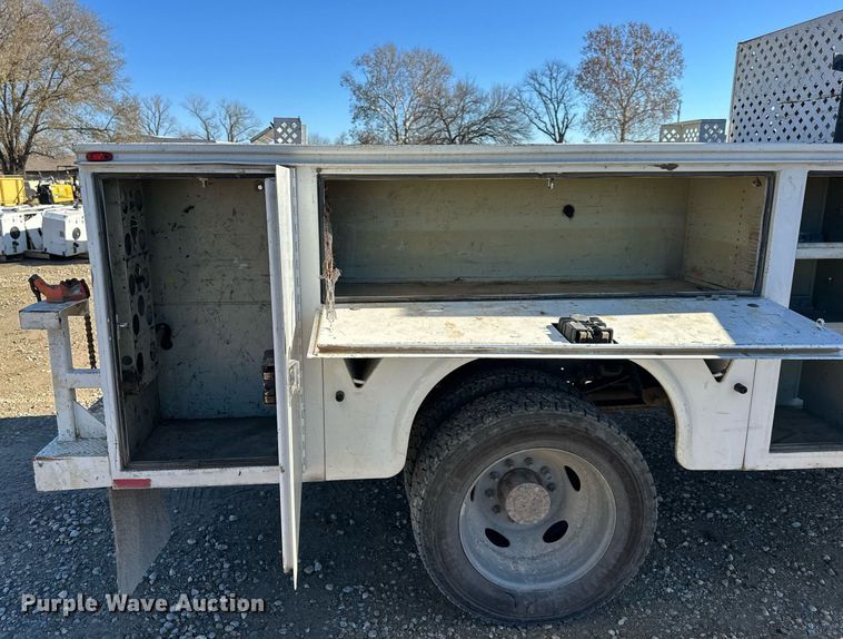 image for item DS3296 2011 Ford F450 Super Duty XL utility / service truck