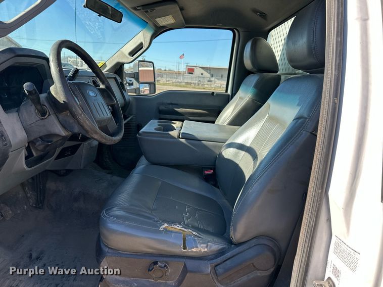 image for item DS3296 2011 Ford F450 Super Duty XL utility / service truck