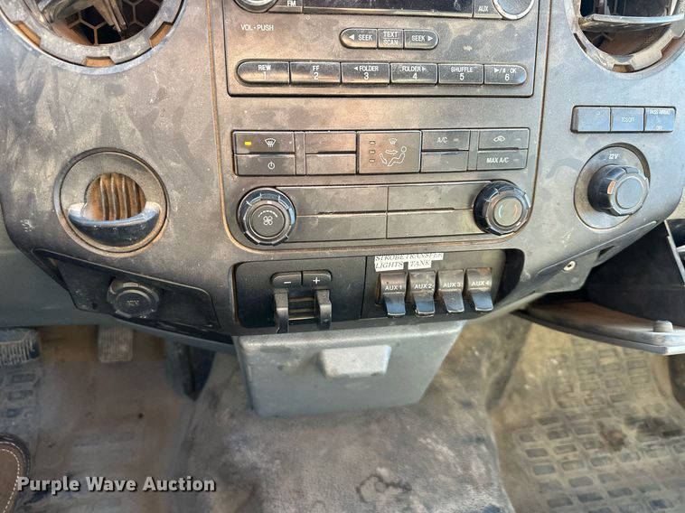 image for item DS3296 2011 Ford F450 Super Duty XL utility / service truck