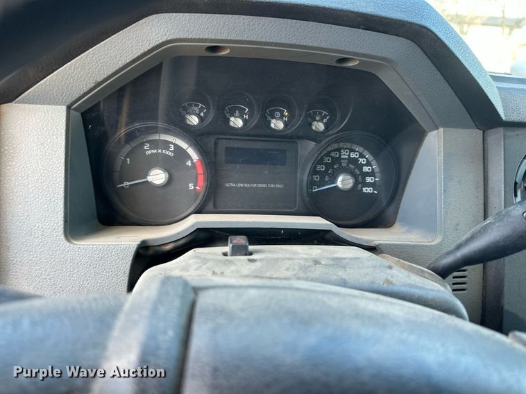 image for item DS3297 2013 Ford F450 Super Duty utility / service truck