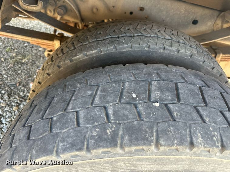 image for item DS3297 2013 Ford F450 Super Duty utility / service truck