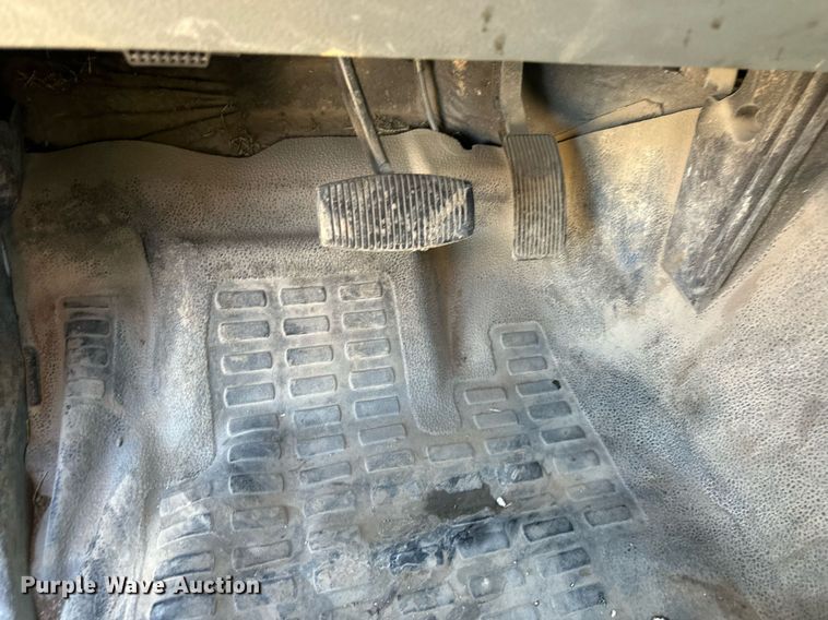 image for item DS3298 2012 Ford F550 Super Duty utility / service truck