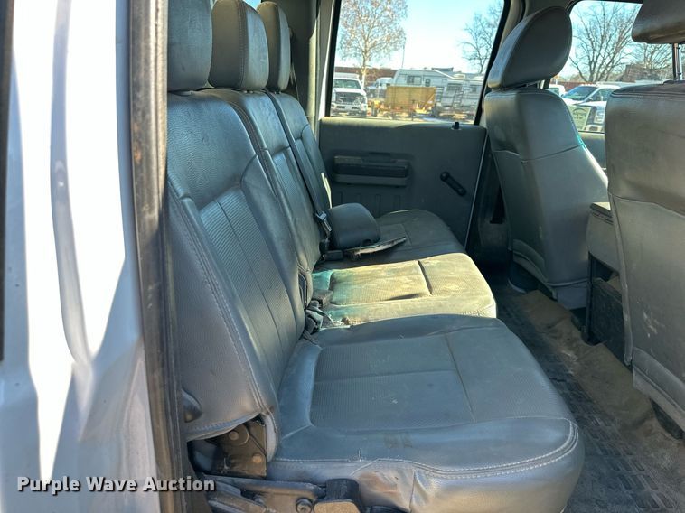 image for item DS3298 2012 Ford F550 Super Duty utility / service truck