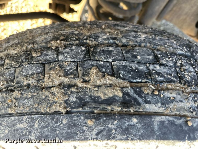 image for item DS3298 2012 Ford F550 Super Duty utility / service truck