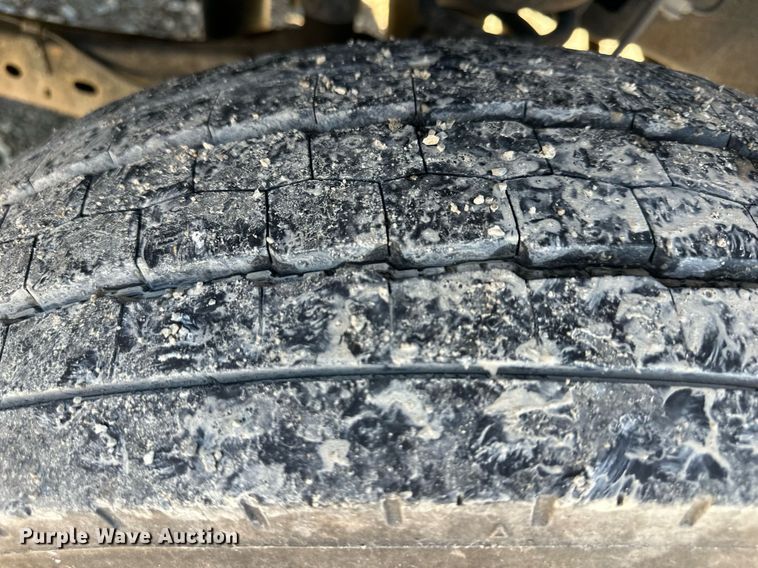 image for item DS3298 2012 Ford F550 Super Duty utility / service truck