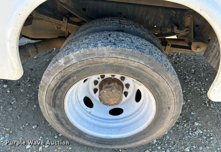 image for item DS3298 2012 Ford F550 Super Duty utility / service truck