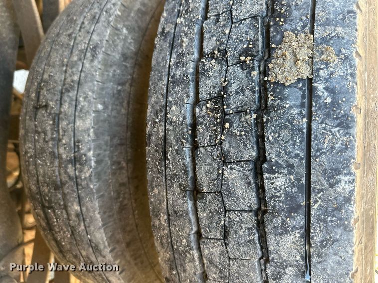 image for item DS3298 2012 Ford F550 Super Duty utility / service truck