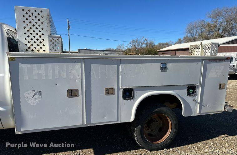 image for item DS3299 2012 Ford F450 Super Duty utility / service truck