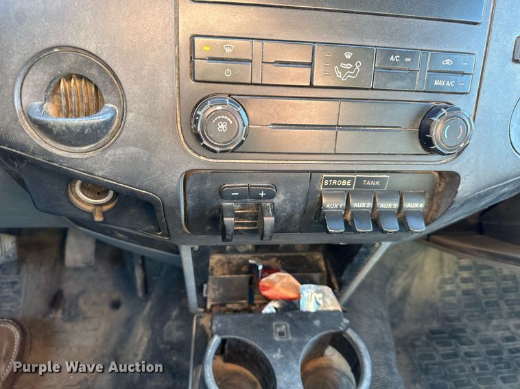 image for item DS3299 2012 Ford F450 Super Duty utility / service truck