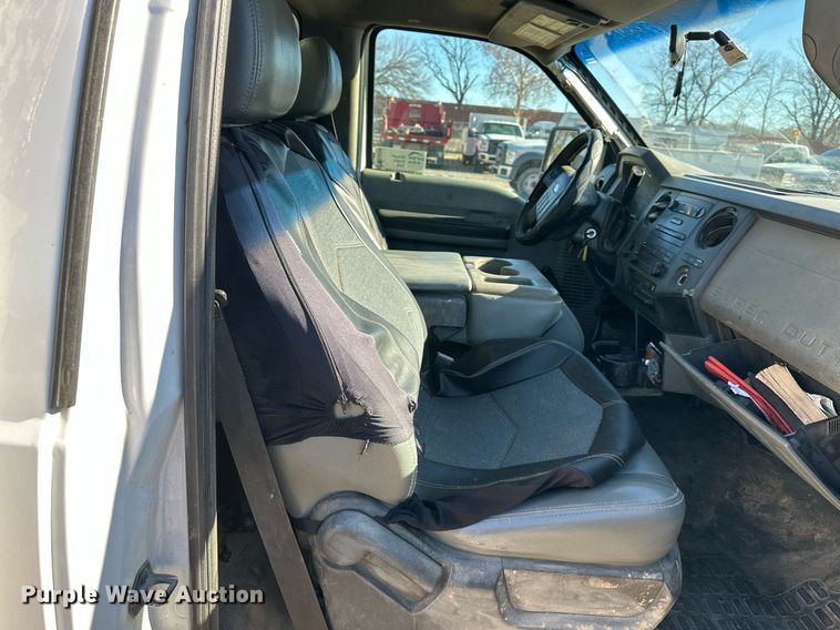 image for item DS3299 2012 Ford F450 Super Duty utility / service truck