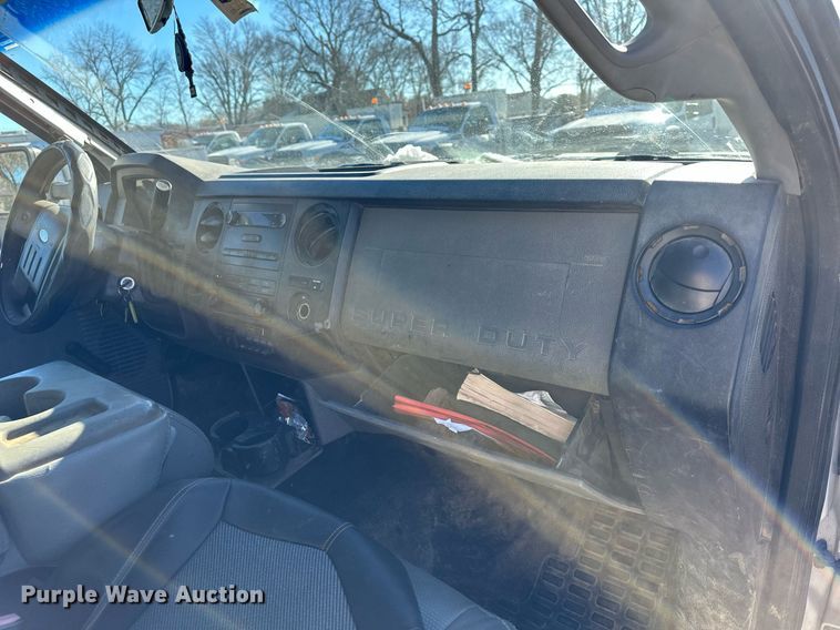 image for item DS3299 2012 Ford F450 Super Duty utility / service truck