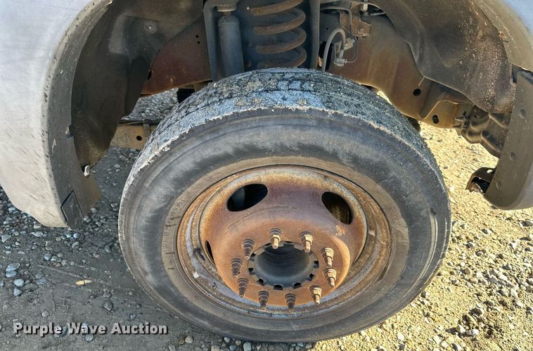 image for item DS3299 2012 Ford F450 Super Duty utility / service truck