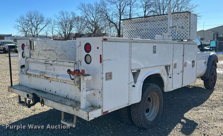 image for item DS3300 2014 Ford F450 Super Duty utility / service truck