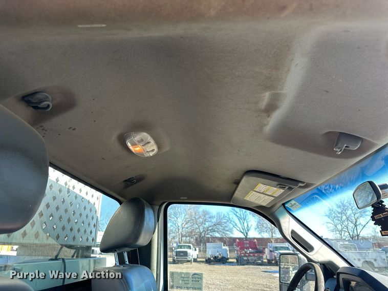 image for item DS3300 2014 Ford F450 Super Duty utility / service truck