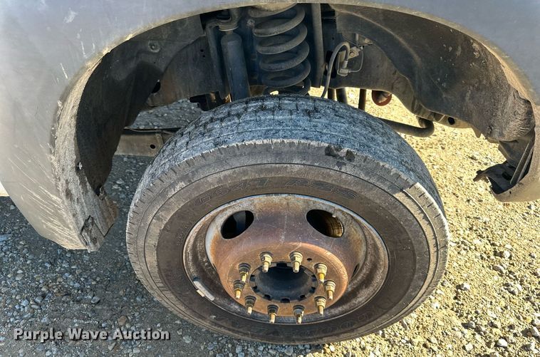 image for item DS3300 2014 Ford F450 Super Duty utility / service truck