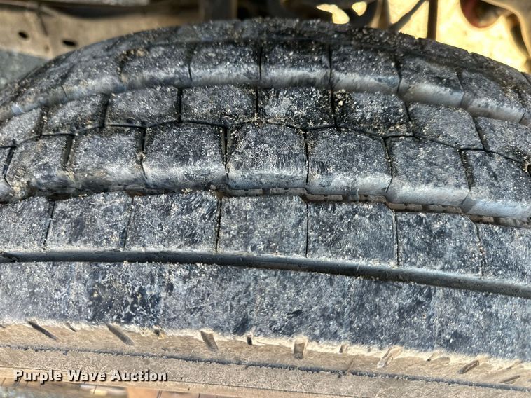 image for item DS3300 2014 Ford F450 Super Duty utility / service truck