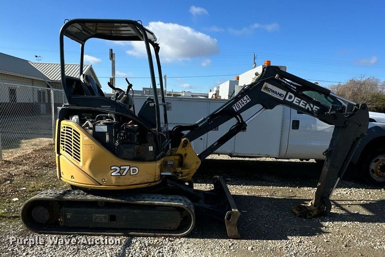 image for item DS3302 2014 John Deere 27D mini excavator